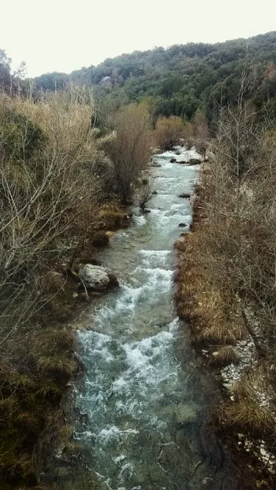 Vu vers l'amont du pont, un parcours à ouvrir, découvrir